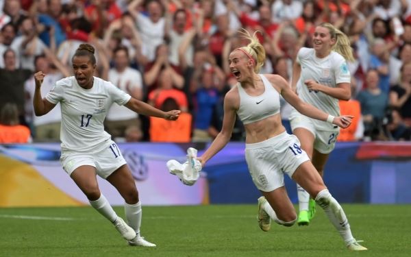 Женская сборная Англии впервые стала чемпионом Европы по футболу