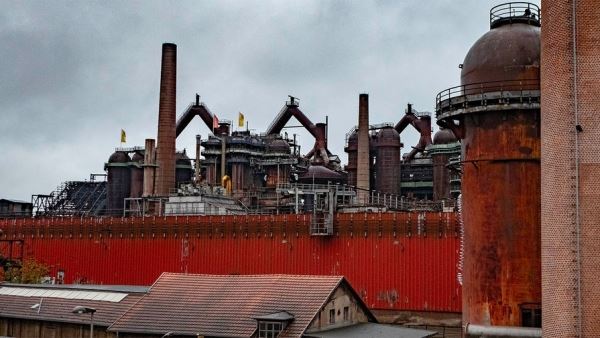 FT: в немецком Commerzbank назвали «непредвиденными» последствия отказа от газа из России 