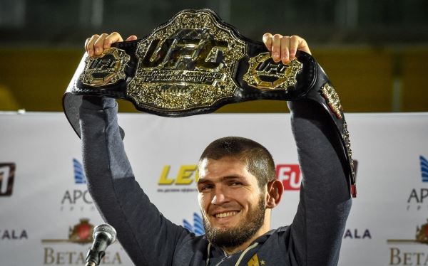 Минаков увидел в словах главы UFC признаки жадности и обиды на Хабиба
