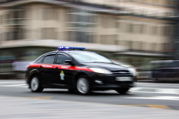 В Москве двое мужчин изнасиловали девушку в автомобиле