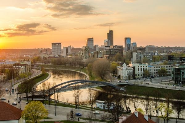 Годовая инфляция в Литве достигла рекордных 21,6%