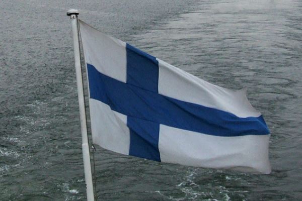 Министр торговли Финляндии Скиннари: проект ВСМ в направлении РФ надо остановить